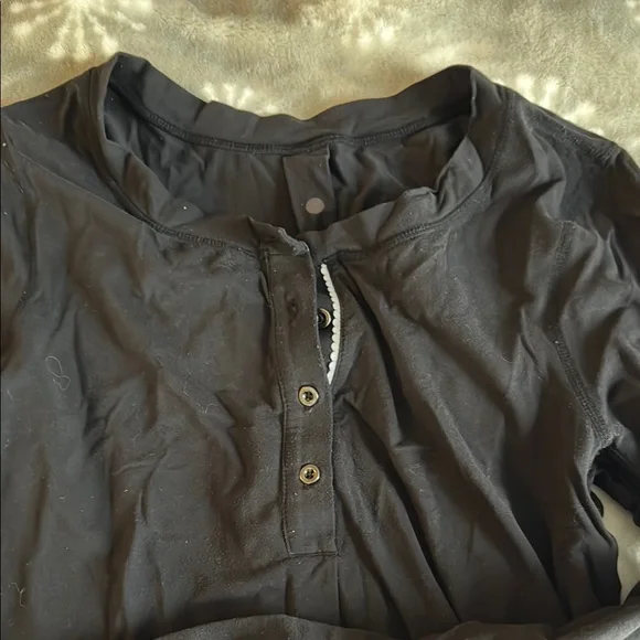 Lululemon Ride On Henley - Picture 2 of 4